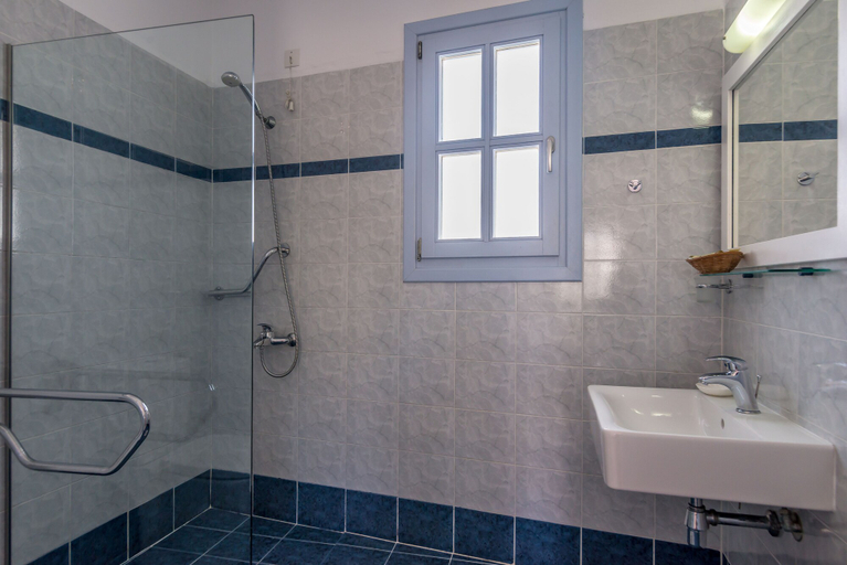 Bathroom 4, Aeolis Hotel, South Aegean