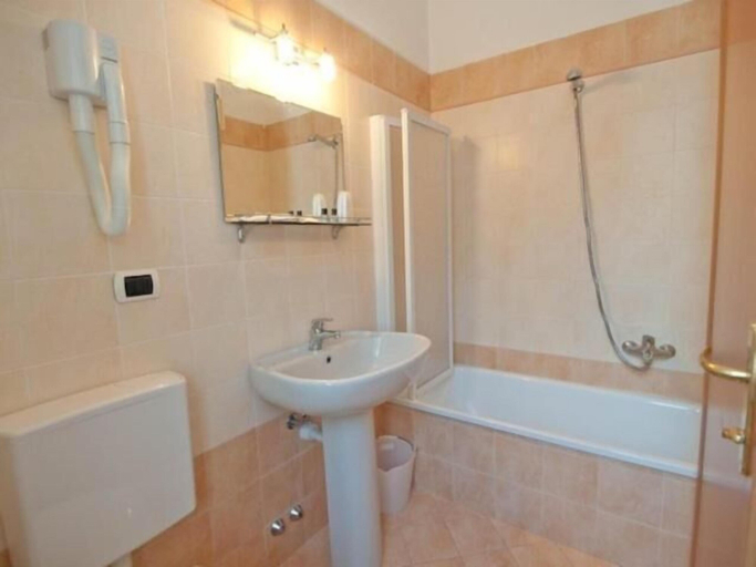 Bathroom 4, Residence Hotel Moderno, Aosta