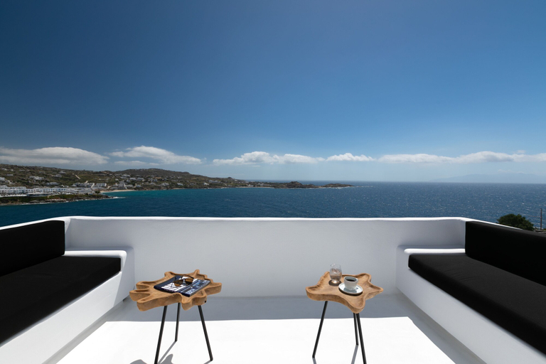 Others, Psarou Black Villa I, South Aegean