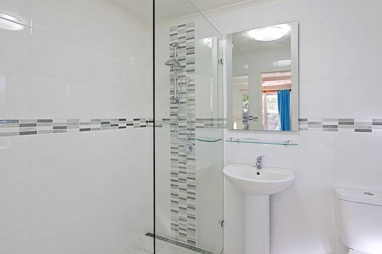 Bathroom 3, Clarkes Beach Villa - steps to beach Byron town, Byron