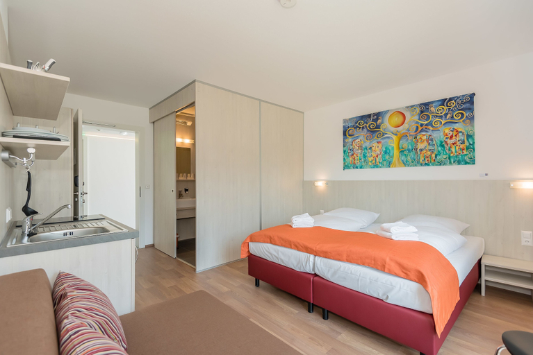 Bedroom 4, Motel Einstein Erding, Erding