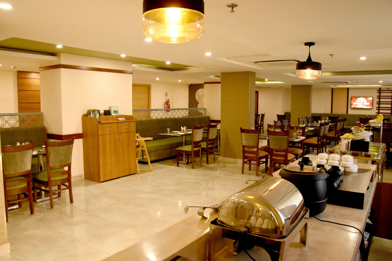 Food & Drinks 5, Starlit Suites Kochi, Ernakulam