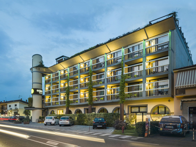 Exterior & Views 3, Enjoy Garda Hotel, Verona