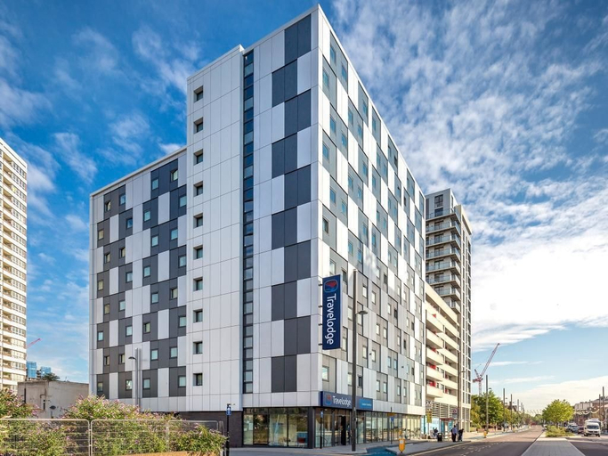 Exterior & Views 2, Travelodge London Stratford, London