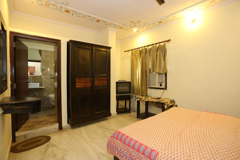 Bedroom 2, Ratan Niwas, Jaipur