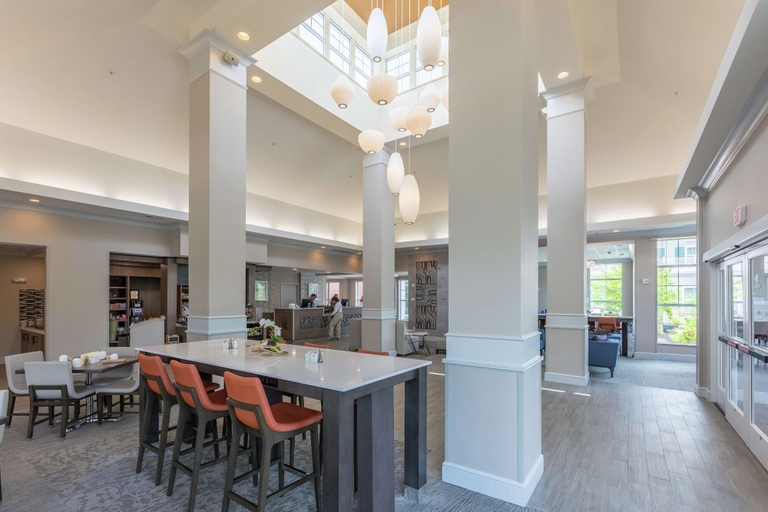 Food & Drinks 5, Hilton Garden Inn Freeport Downtown, Cumberland