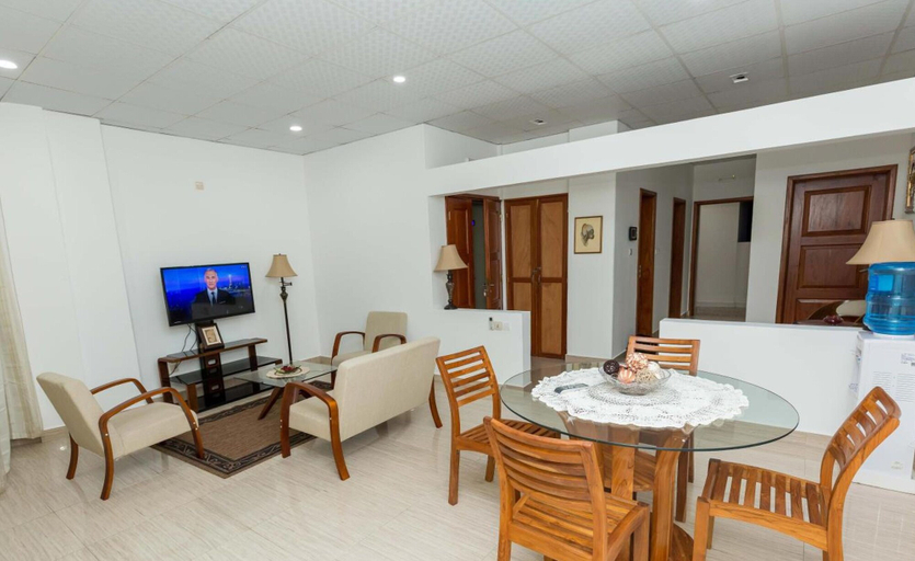 Others 5, Residence Haziel, Cotonou