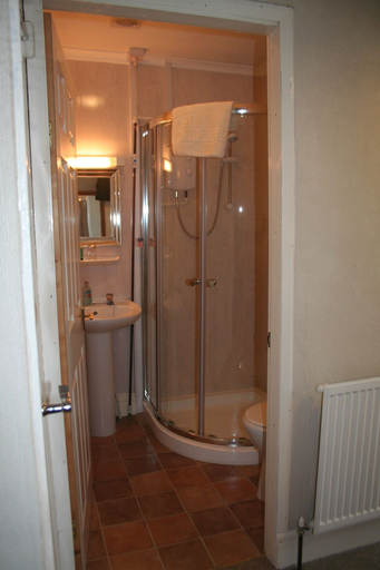 Bathroom 4, The Haldon Guest House, Torbay