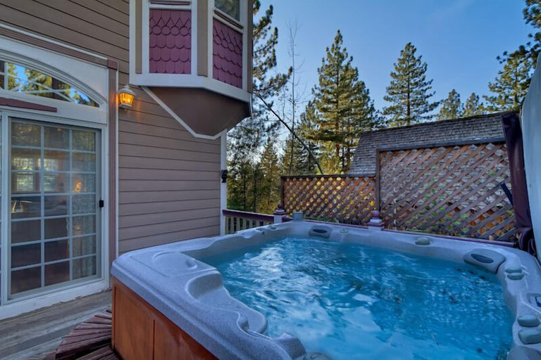 Sport & Beauty, 2478 Cold Creek Trail, El Dorado