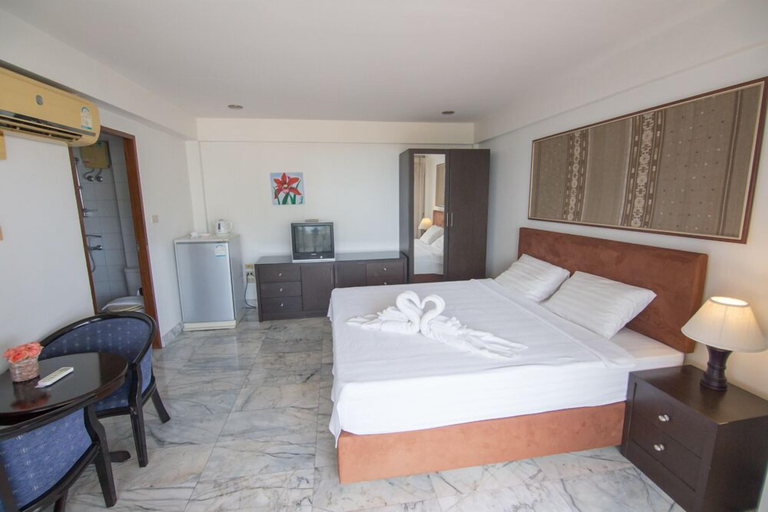 Bedroom 3, Golden Lion Guesthouse, Pattaya