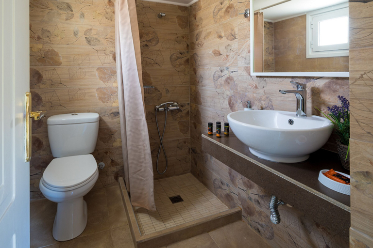 Bathroom 4, The Olive House, Crete