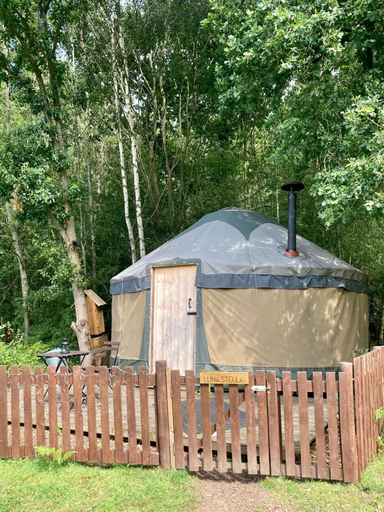 Others 5, Camp Kátur, North Yorkshire