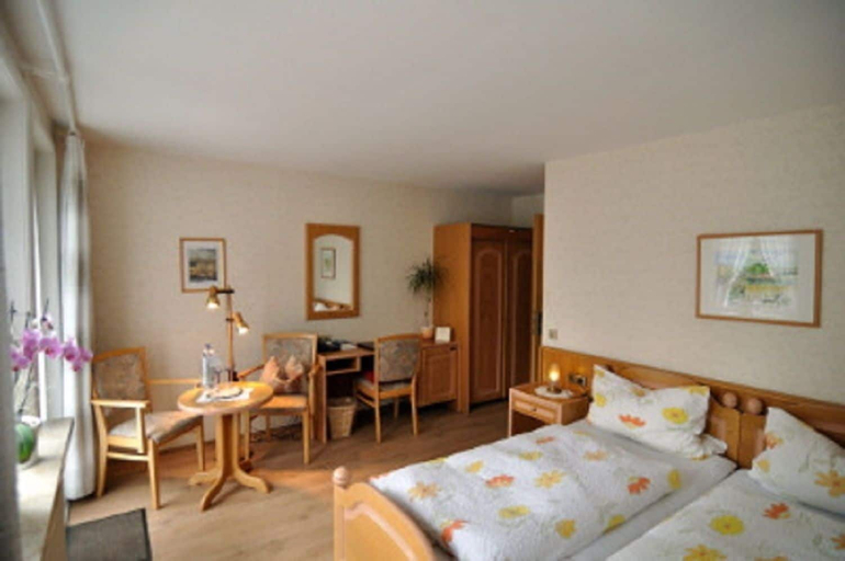 Bedroom 2, Land-gut-hotel Landhaus Heidehof, Lüchow-Dannenberg