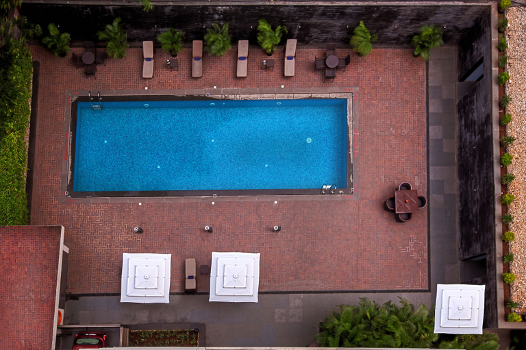 Sport & Beauty 3, Oakwood Residence Naylor Road Pune, Pune