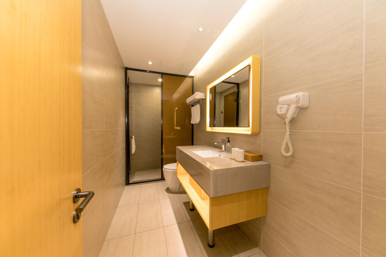 Bathroom 4, Ji Hotel Changsha Yuelu Avenue City Hall, Changsha