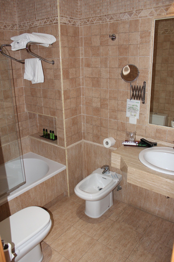 Bathroom 5, Hotel Marisma Sancti Petri, Cádiz
