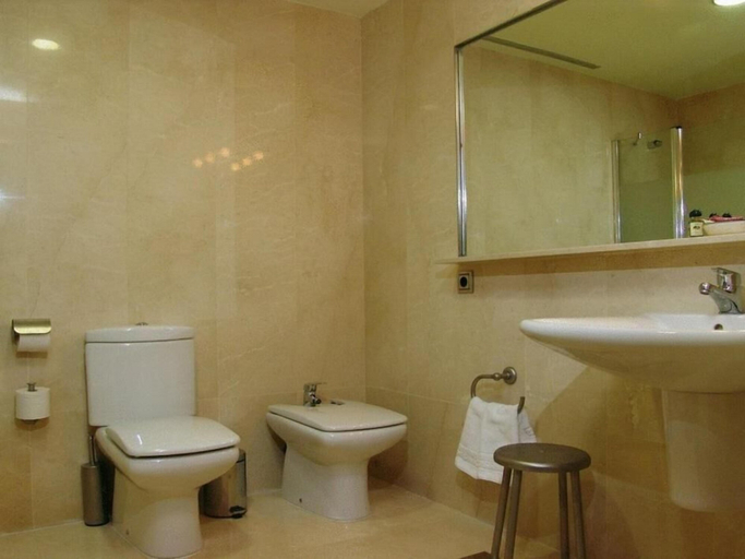 Bathroom 4, Complejo El Carrascal, Ávila