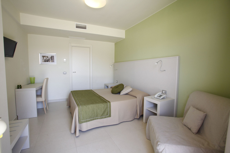 Bedroom 3, Hotel Valeria del Mar, Cosenza
