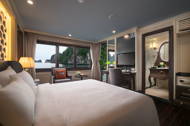 Halong Athena Cruise, Hạ Long