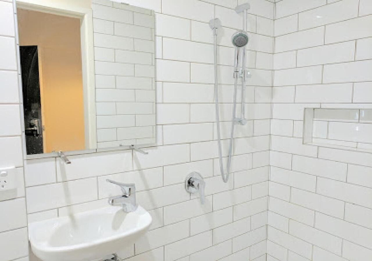 Bathroom 5, Highfield Hotel, Sydney