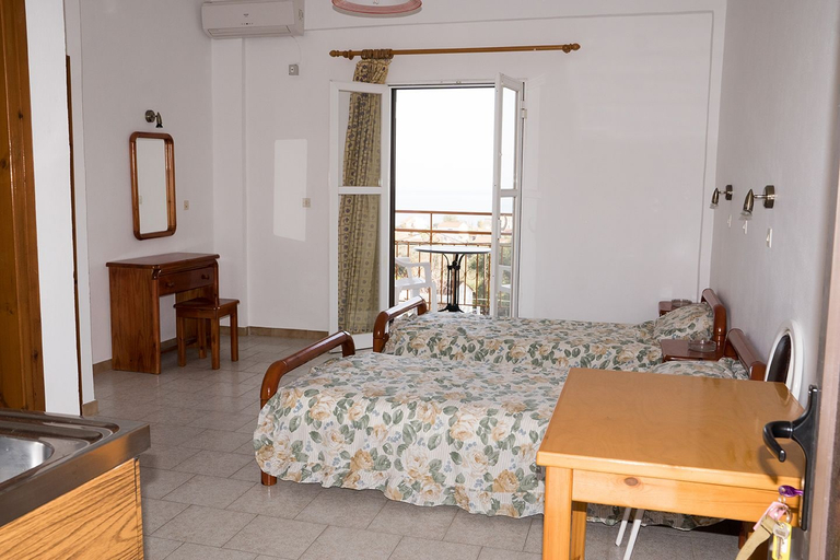 Bedroom 2, Mejanis, Ionian Islands