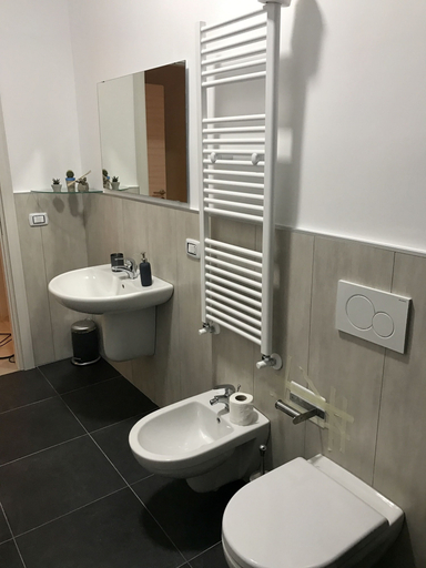 Bathroom 4, B&B Le Residenze, Bari