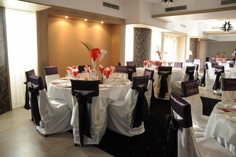 Food & Drinks 5, hotel Sydney, Cosoveni