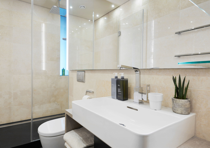 Bathroom 5, Living Hotel Frankfurt, Frankfurt am Main