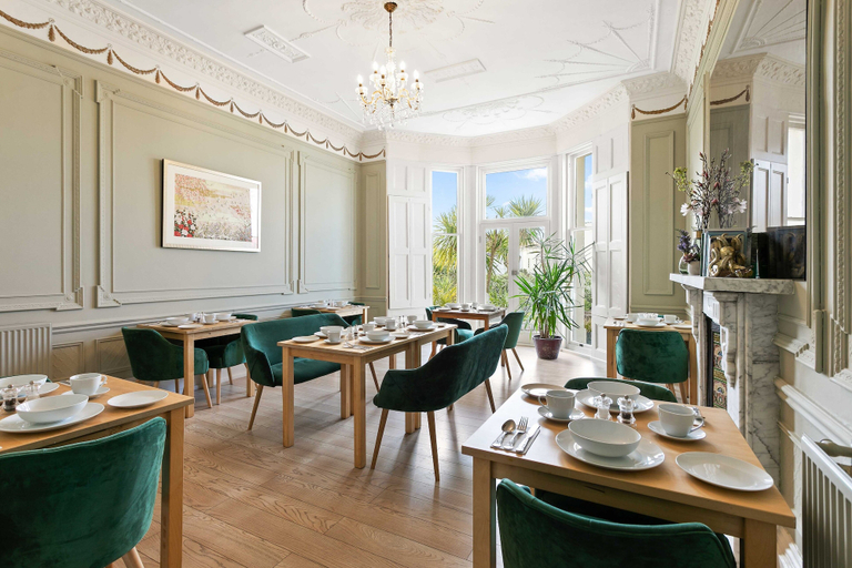 Food & Drinks 5, The Torcroft, Torbay