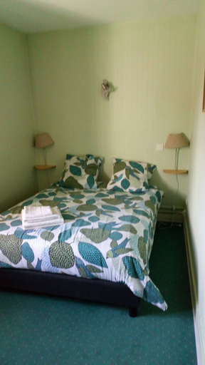 Bedroom 2, La Roseraie, Ain