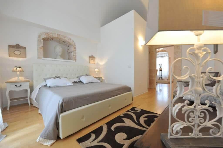 Bedroom 3, ArcoBello Suite Rooms, Bari