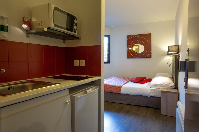Bedroom 3, Le Carmin, Val-de-Marne