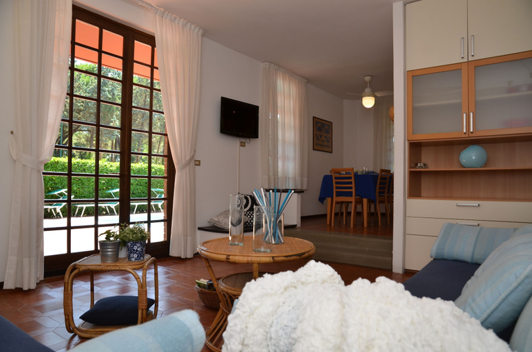 Others 4, Villa Riva, Udine
