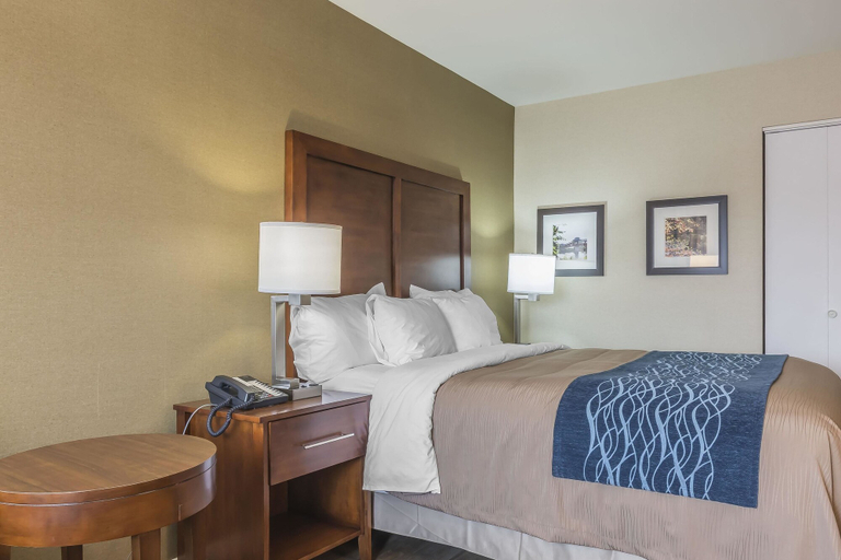 Bedroom 4, Comfort Inn, Beauce-Sartigan