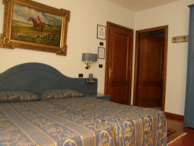 Bedroom 5, Residence Meublè Cortina, Treviso