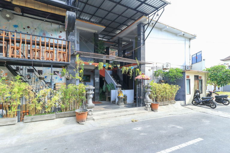 Exterior & Views 2, deSeruni Guest House, Badung