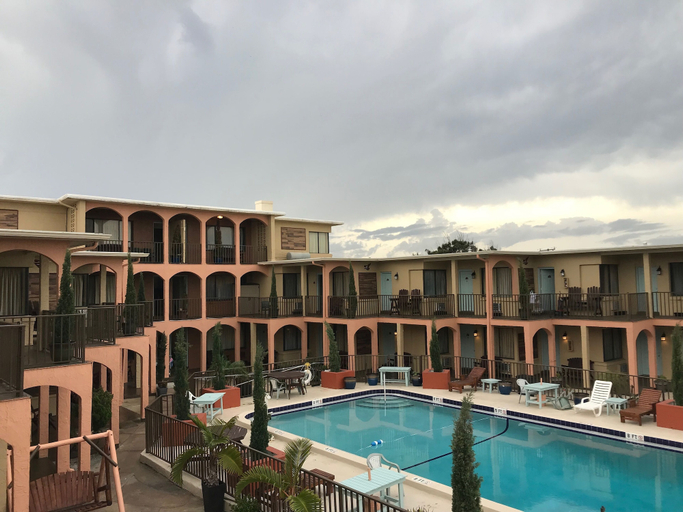 Sport & Beauty 5, San Marina Motel, Volusia