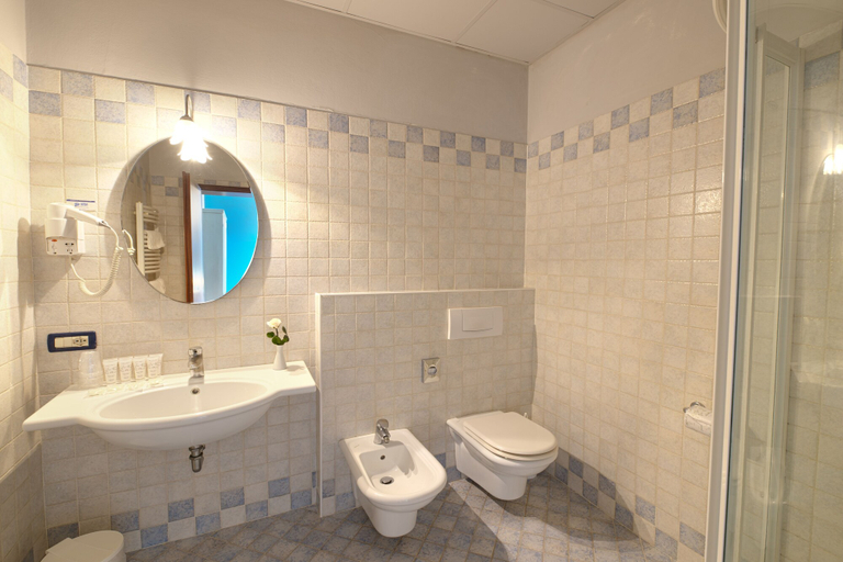Bathroom 3, Villa Marcello Giustinian, Treviso