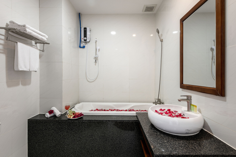Bathroom 3, Morris Phu Quoc Hotel, Phú Quốc