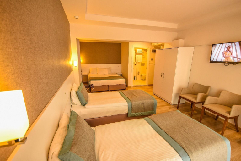 Bedroom 2, Parion House Hotel, Merkez