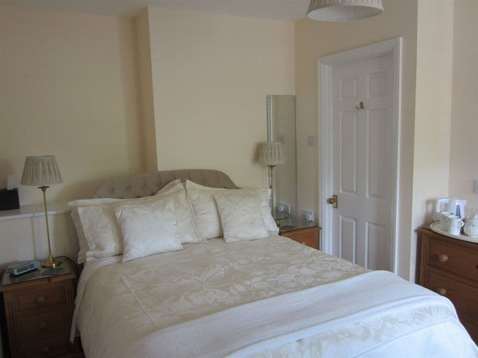 Bedroom 3, Coombe House, Gloucestershire