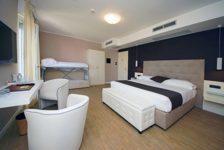 Bedroom 4, Hotel Clarin 14 by Dori, Verona