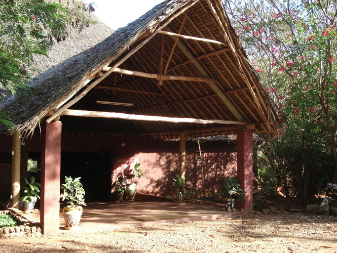 Others 2, Red Elephant Lodge, Voi