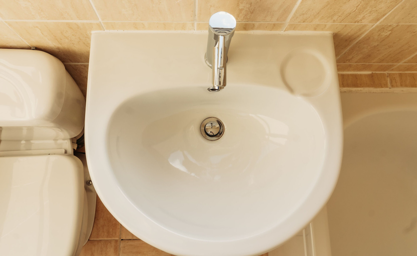 Bathroom 4, Three Wells, Powys