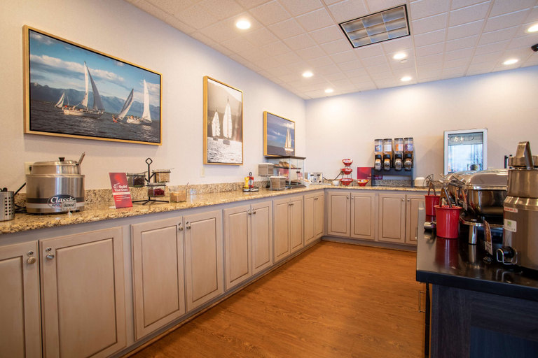 Food & Drinks 5, Best Western Plus Flathead Lake Inn And Suites, Flathead