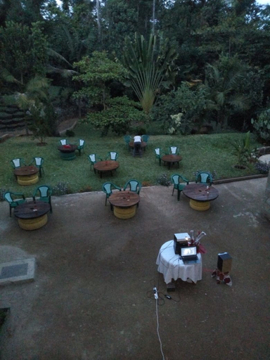 Food & Drinks, Snow Peak Hotel, Maara
