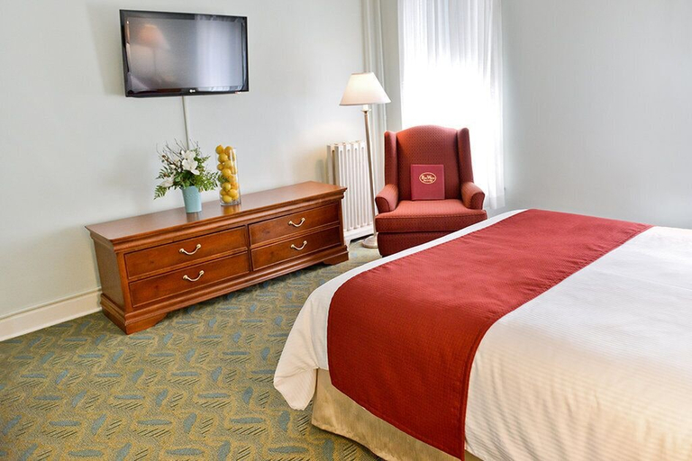 Bedroom 3, Penn Wells Historic Hotel, Tioga