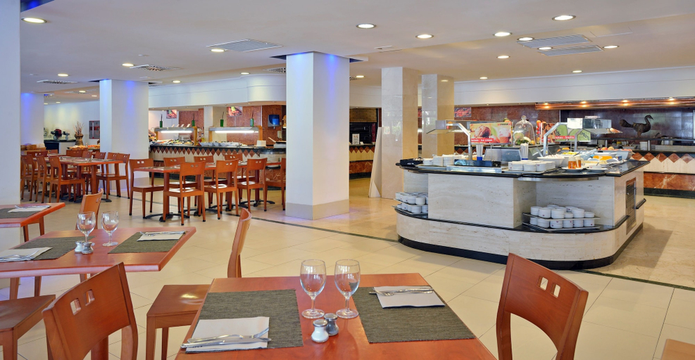 Food & Drinks 4, Sol Palmanova Mallorca, Baleares