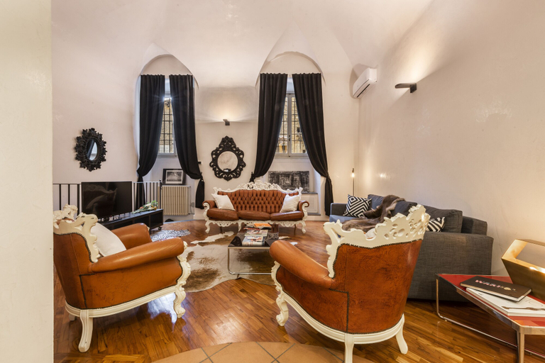 Living area 3, Luxury Large Loft by Dante House, Top Location, Florence
