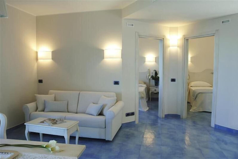 Bedroom 2, Baia Delphis Resort, Chieti